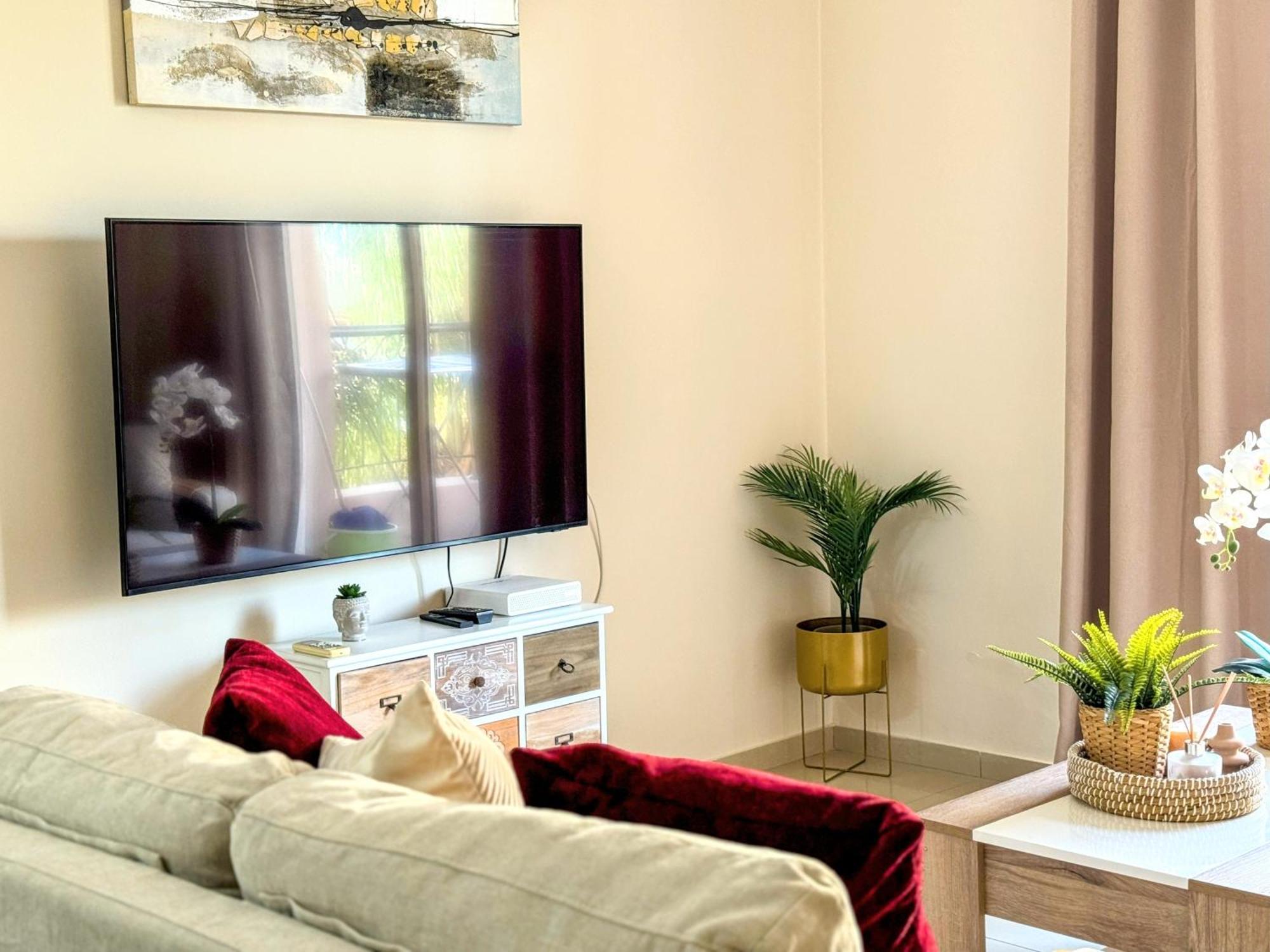 Comfy 1 Bed Apartment, Great Location 200mbps Wifi Apartament Pafos